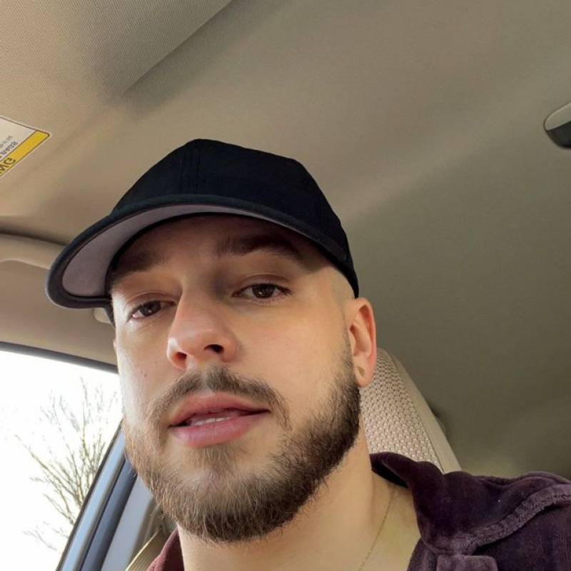 Tony01 dating