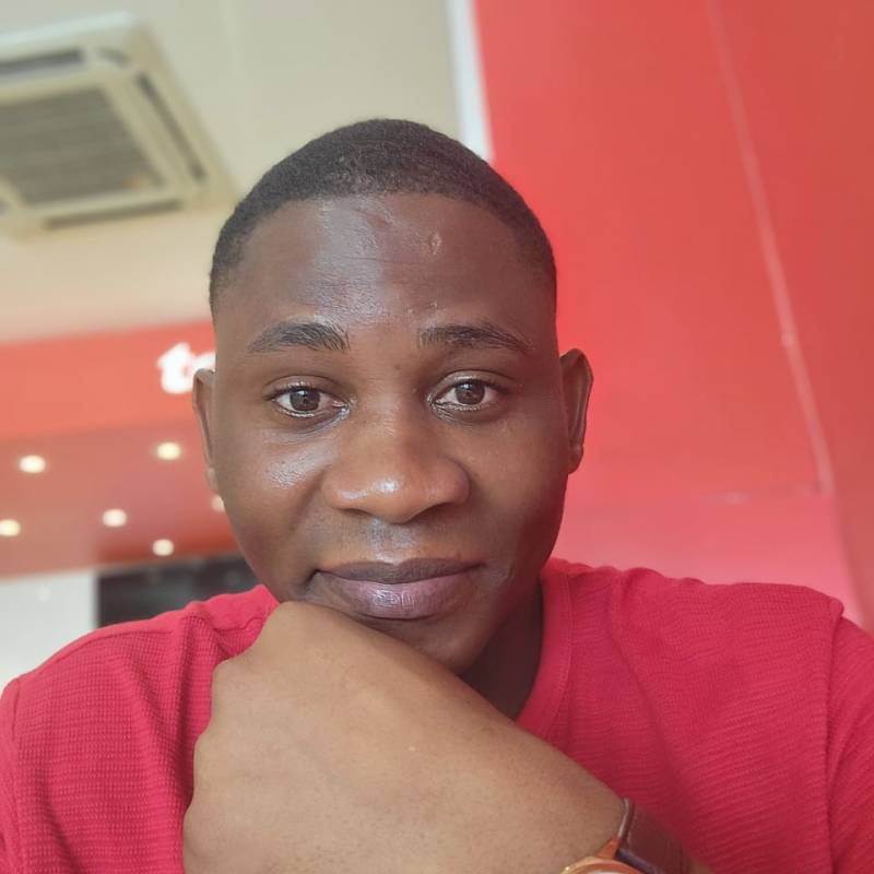 https://tr.fivedate.com dating Alberto in Angola