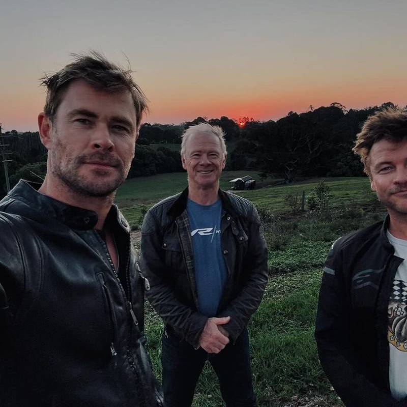 chrishemsworth dating