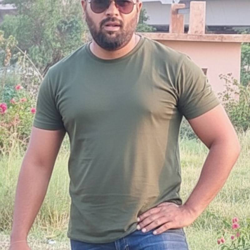 Ashekvir47431 dating