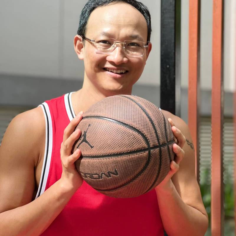 ZhangWei78198 dating