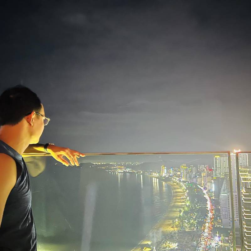 ZhangWei78198 dating