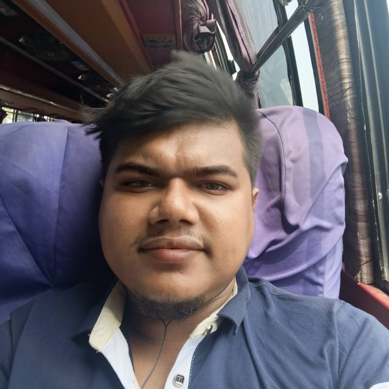 Romanticboy87449 dating