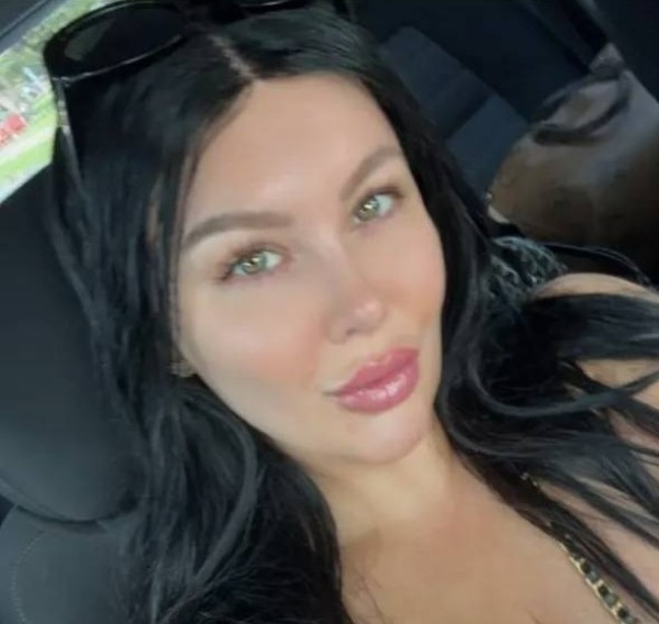 MeliRowland76891 dating