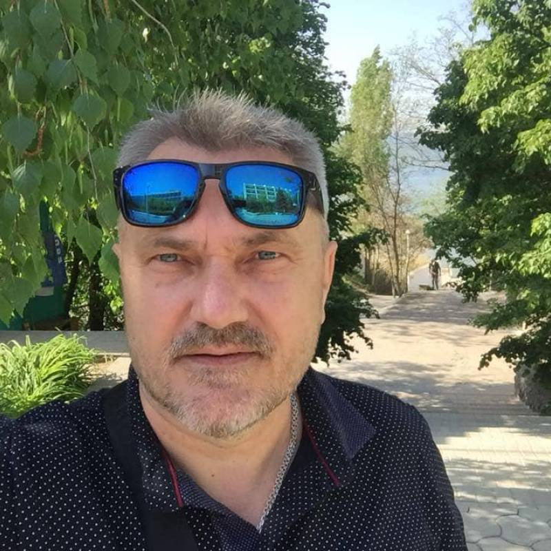 WisdomBenson87732 dating